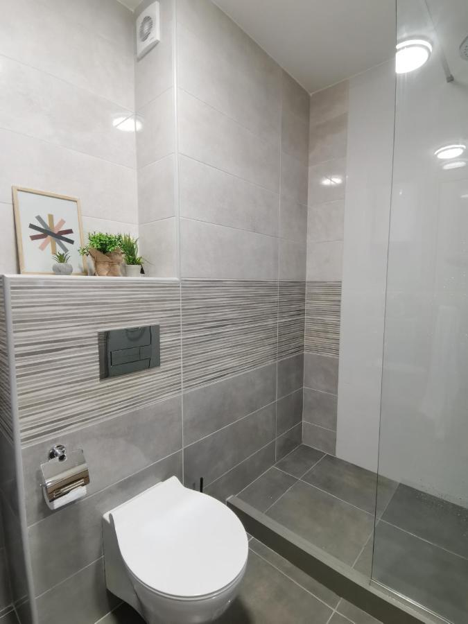 Cozy One-Bedroom Apartment At Ljubovic Park Подгорица Екстериор снимка