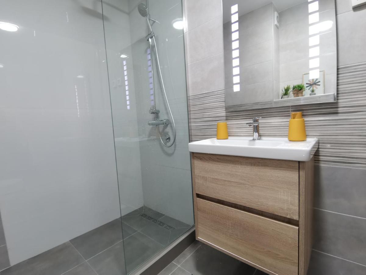 Cozy One-Bedroom Apartment At Ljubovic Park Подгорица Екстериор снимка